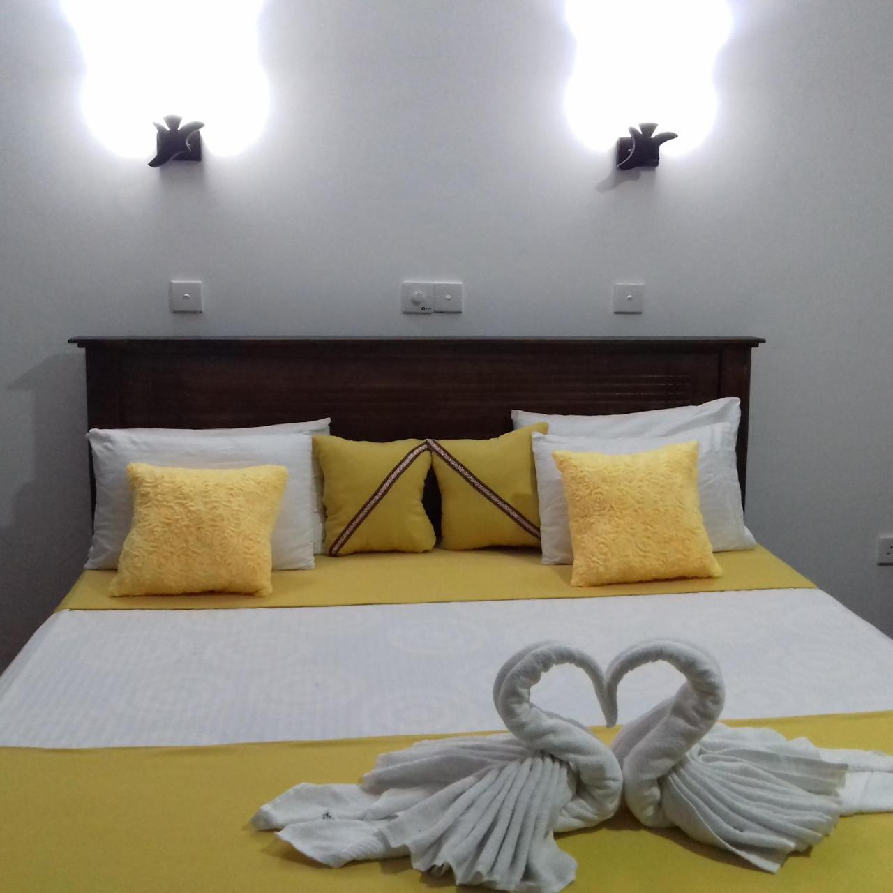 Rainbow Guest House Hikkaduwa Exterior foto